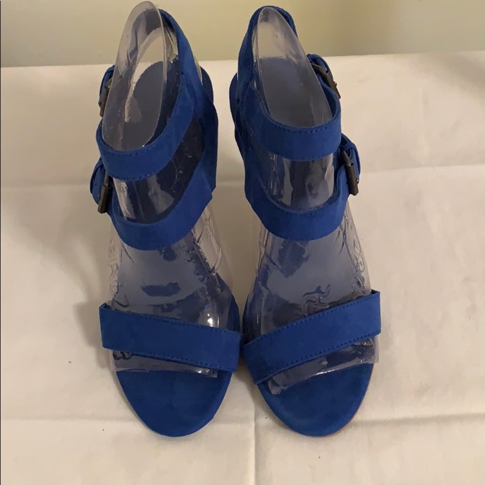 Suede Pumps